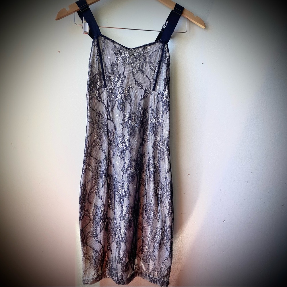 ✨EUC GUESS Black Lace Mini Bodycon Dress, Size XS